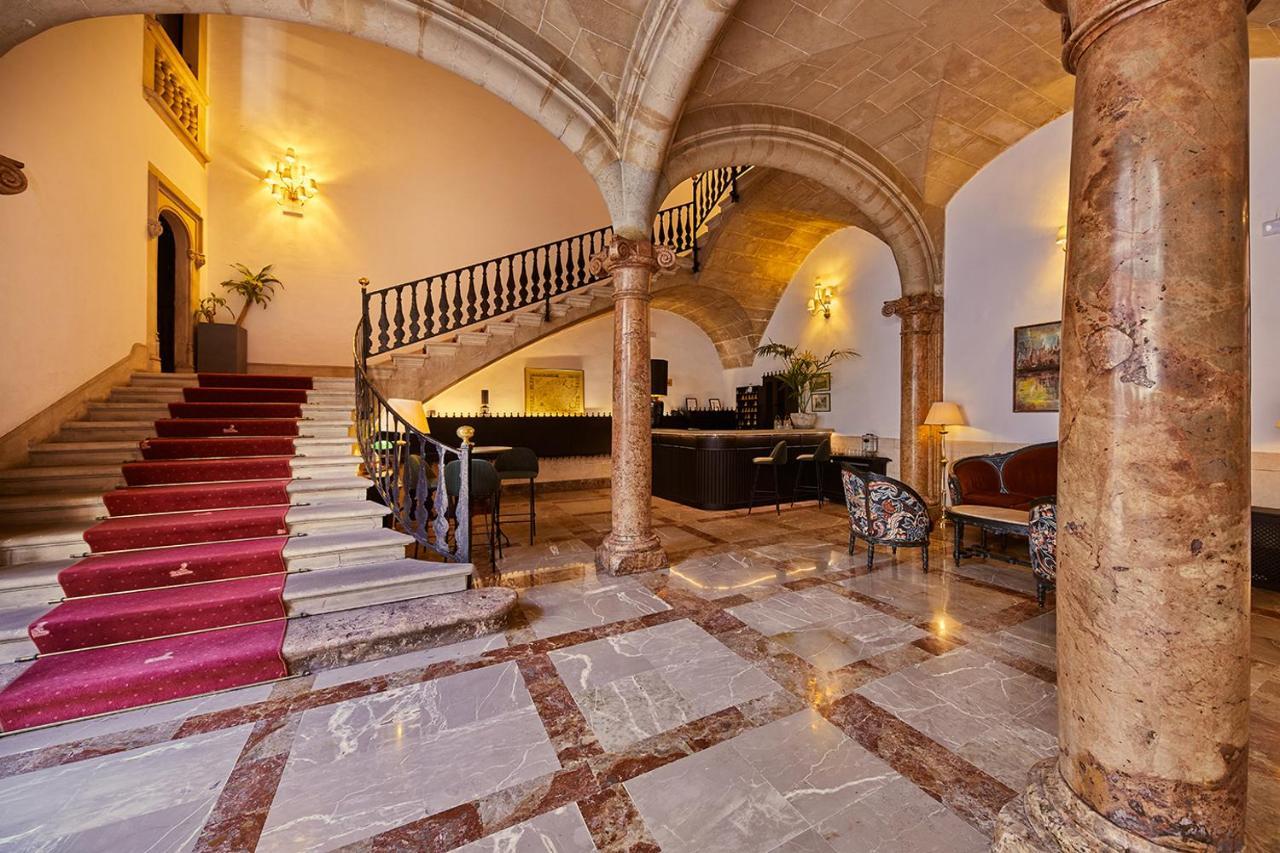 Born Hotell 4*